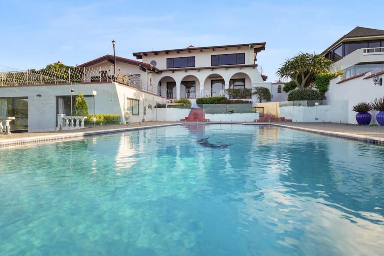 Magnificent Beachfront Mansion - Pool - Fireplace Auckland Esterno foto