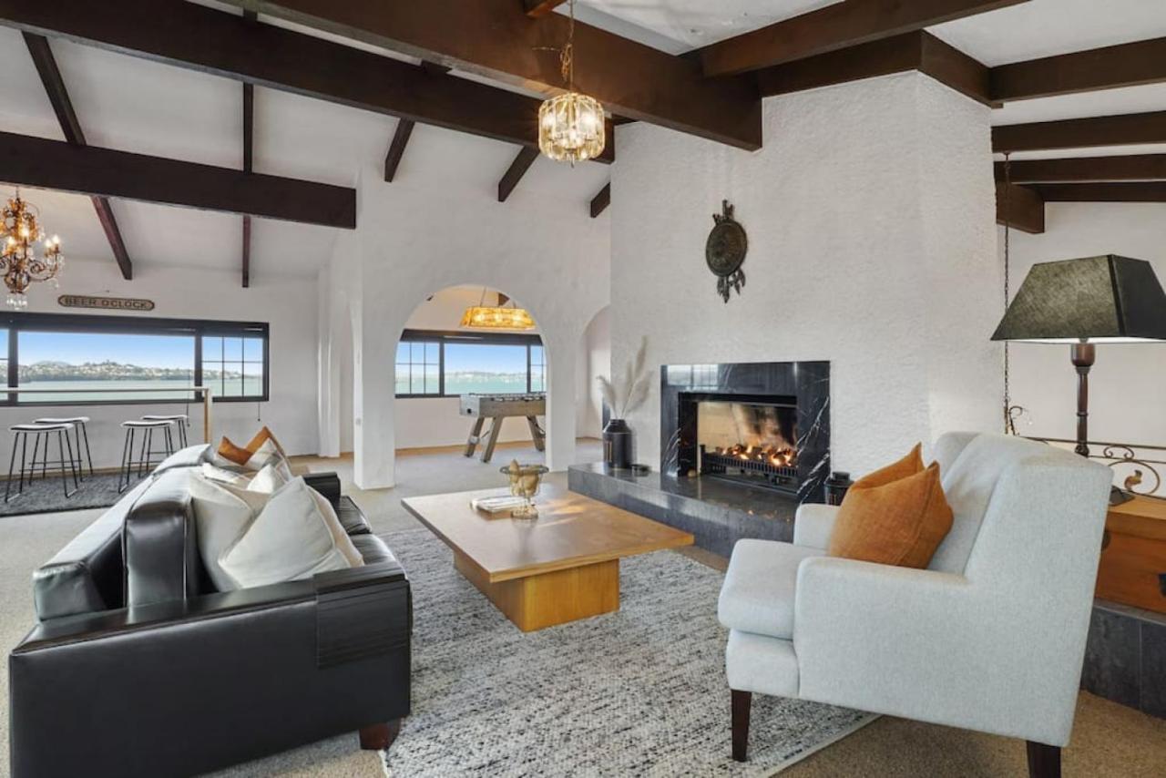 Magnificent Beachfront Mansion - Pool - Fireplace Auckland Esterno foto