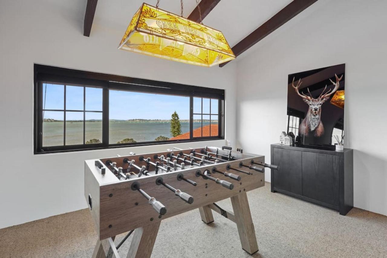 Magnificent Beachfront Mansion - Pool - Fireplace Auckland Esterno foto