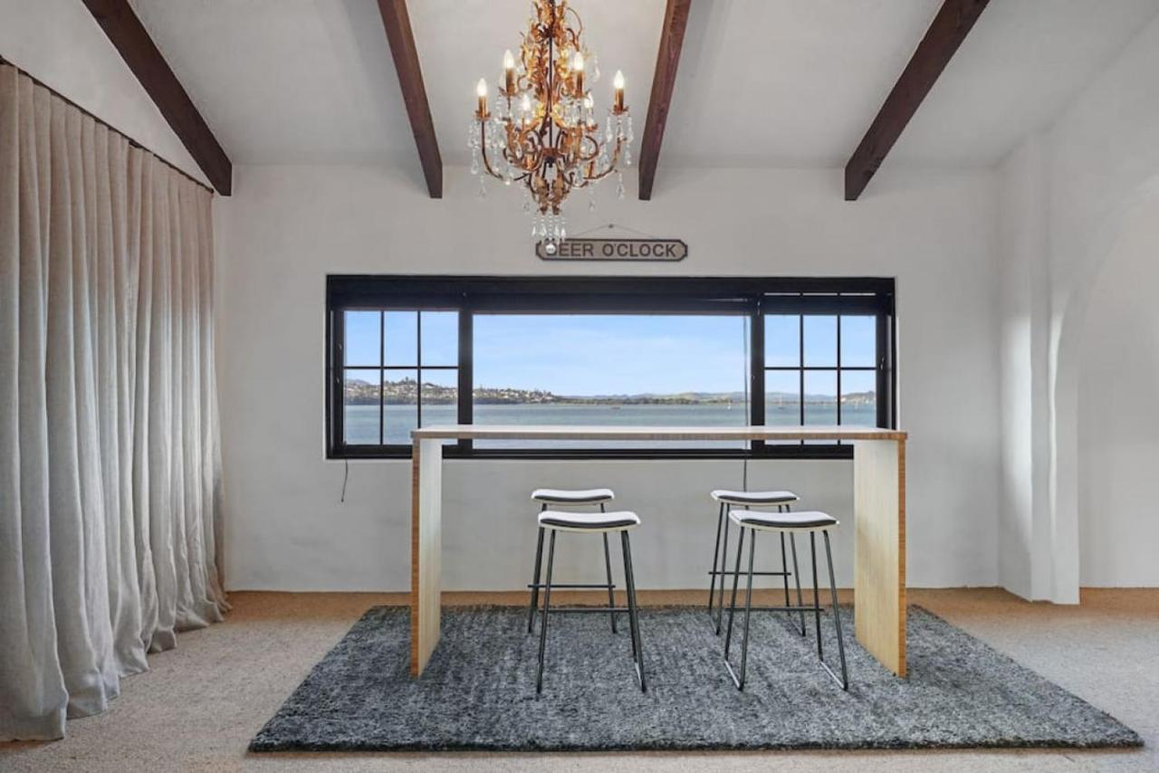 Magnificent Beachfront Mansion - Pool - Fireplace Auckland Esterno foto