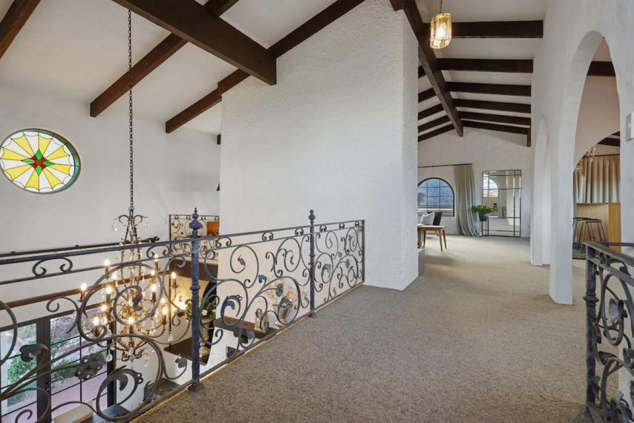 Magnificent Beachfront Mansion - Pool - Fireplace Auckland Esterno foto